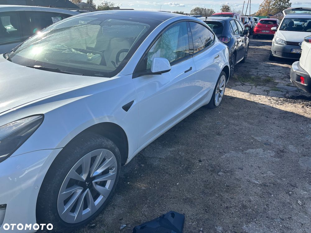 Tesla Model 3 Performance AWD - 2