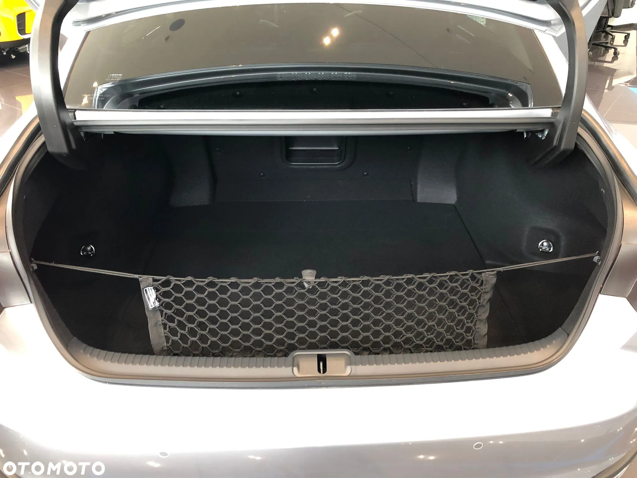 Lexus ES 300h Business Edition - 9