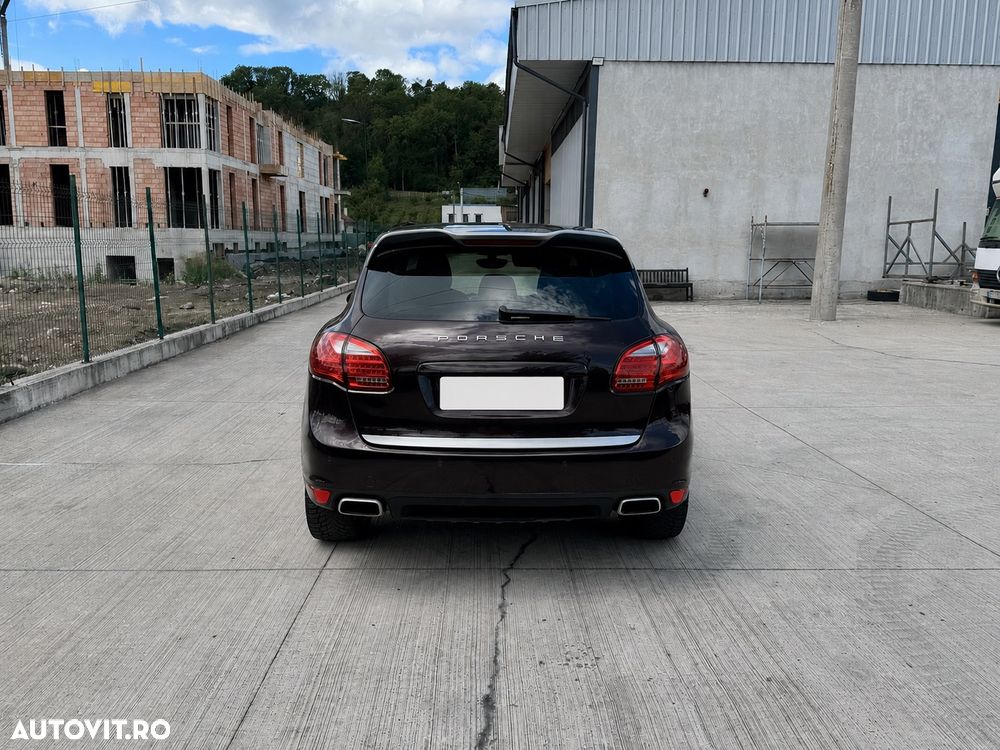 Porsche Cayenne Platinum Edition - 5