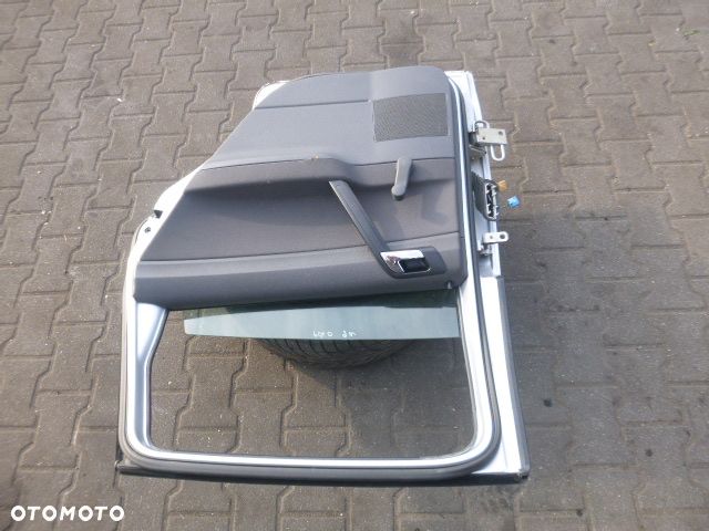 DRZWI PRAWY TYŁ PRAWE TYLNE VOLKSWAGEN POLO 9N KOMPLETNE 01- - 14