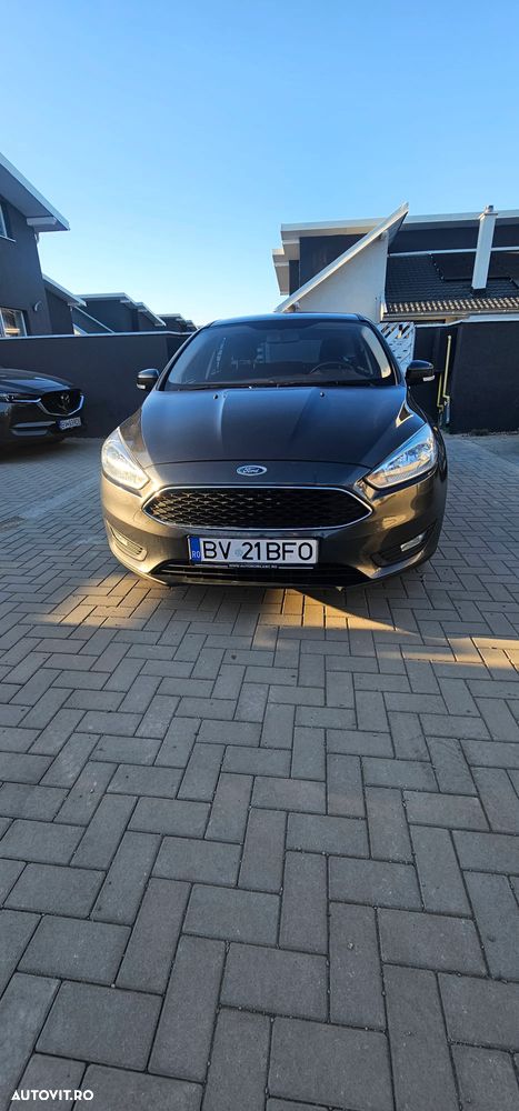 Ford Focus 1.0 EcoBoost Titanium - 1