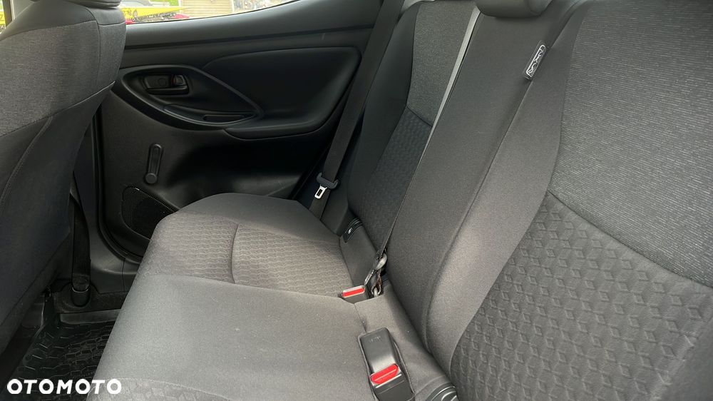 Toyota Yaris - 14