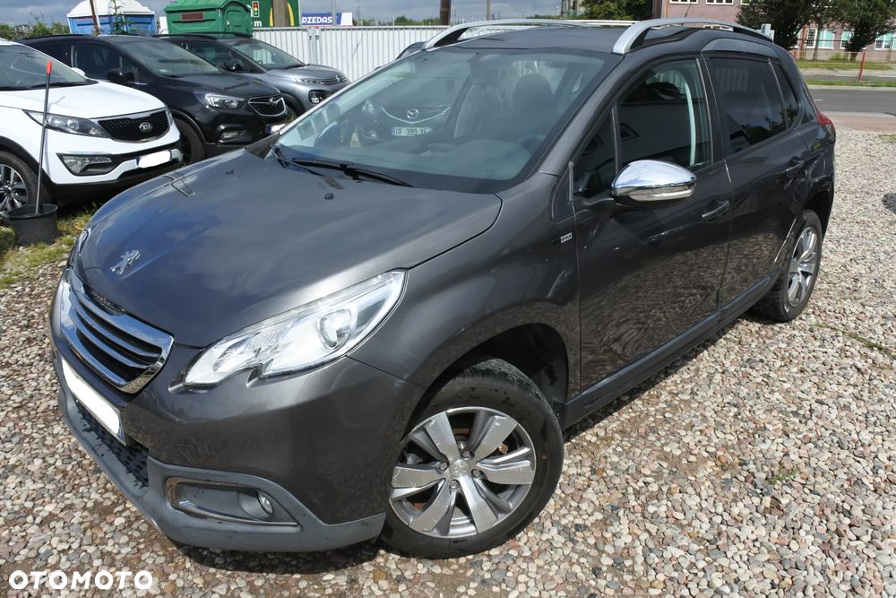 Peugeot 2008 1.2 Pure Tech Style - 1