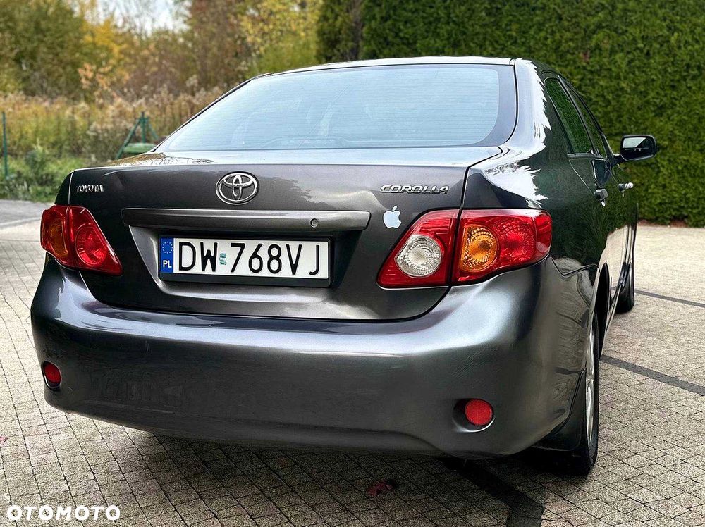 Toyota Corolla - 3