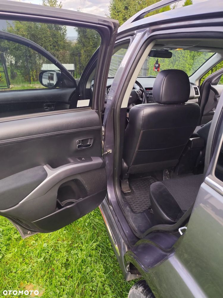 Mitsubishi Outlander 2.0 2WD Invite - 15