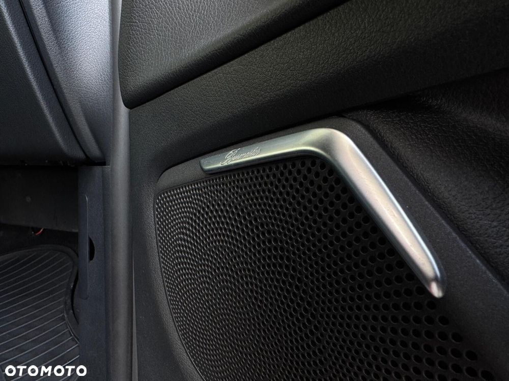 Mercedes-Benz Klasa V - 23