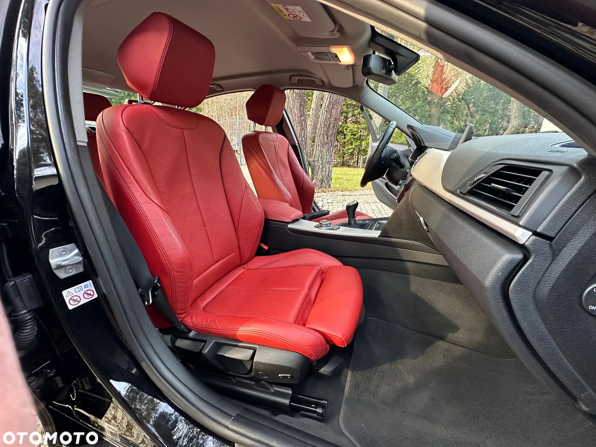 BMW Seria 3 318d - 1