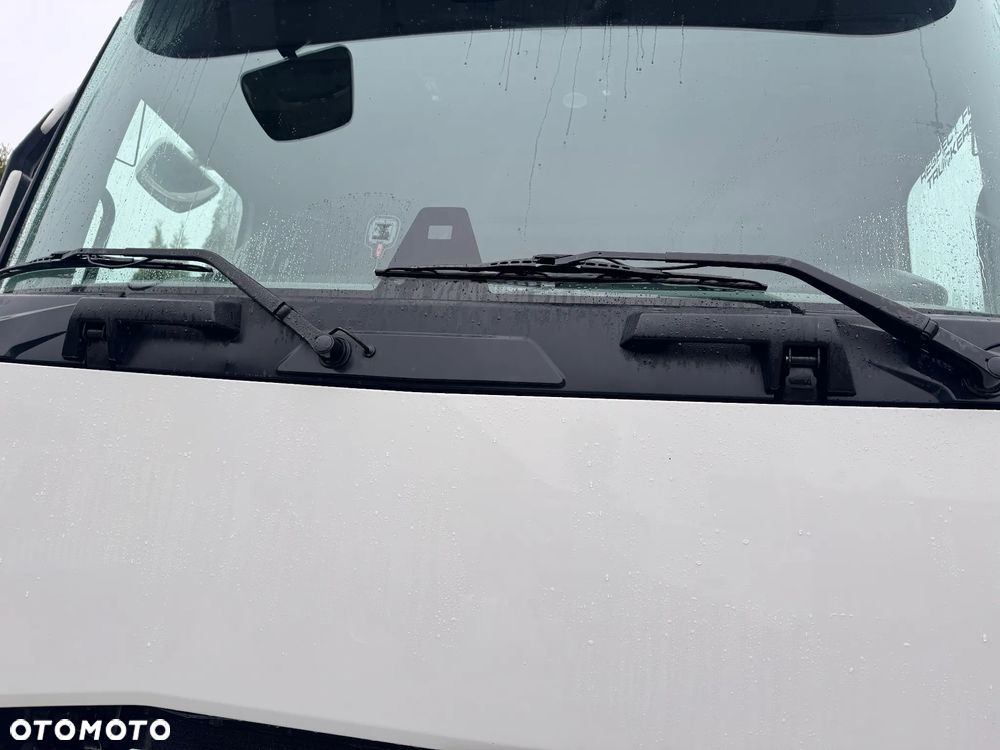 Renault T480 - 15