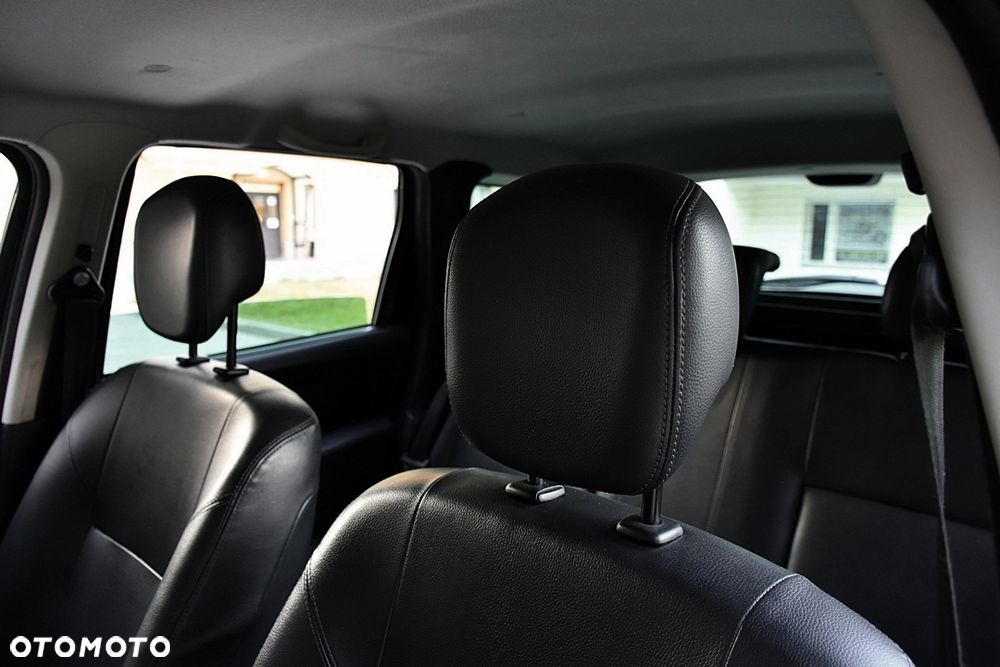 Dacia Duster 1.6 16V 4x2 Prestige - 27