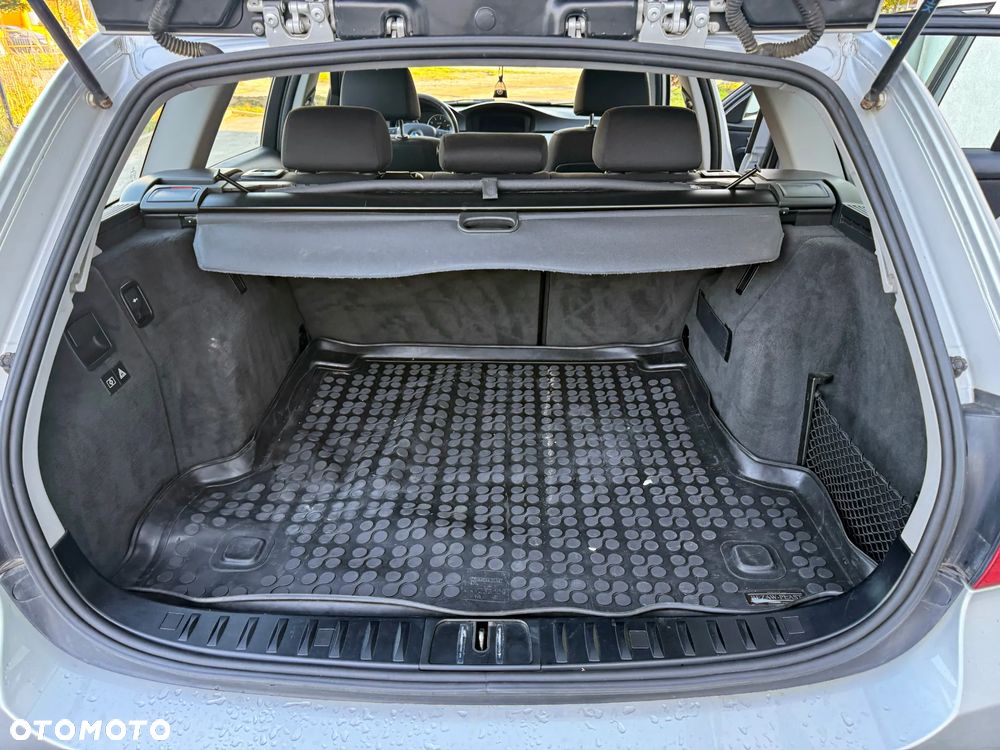 BMW Seria 3 320i Touring Edition Exclusive - 10