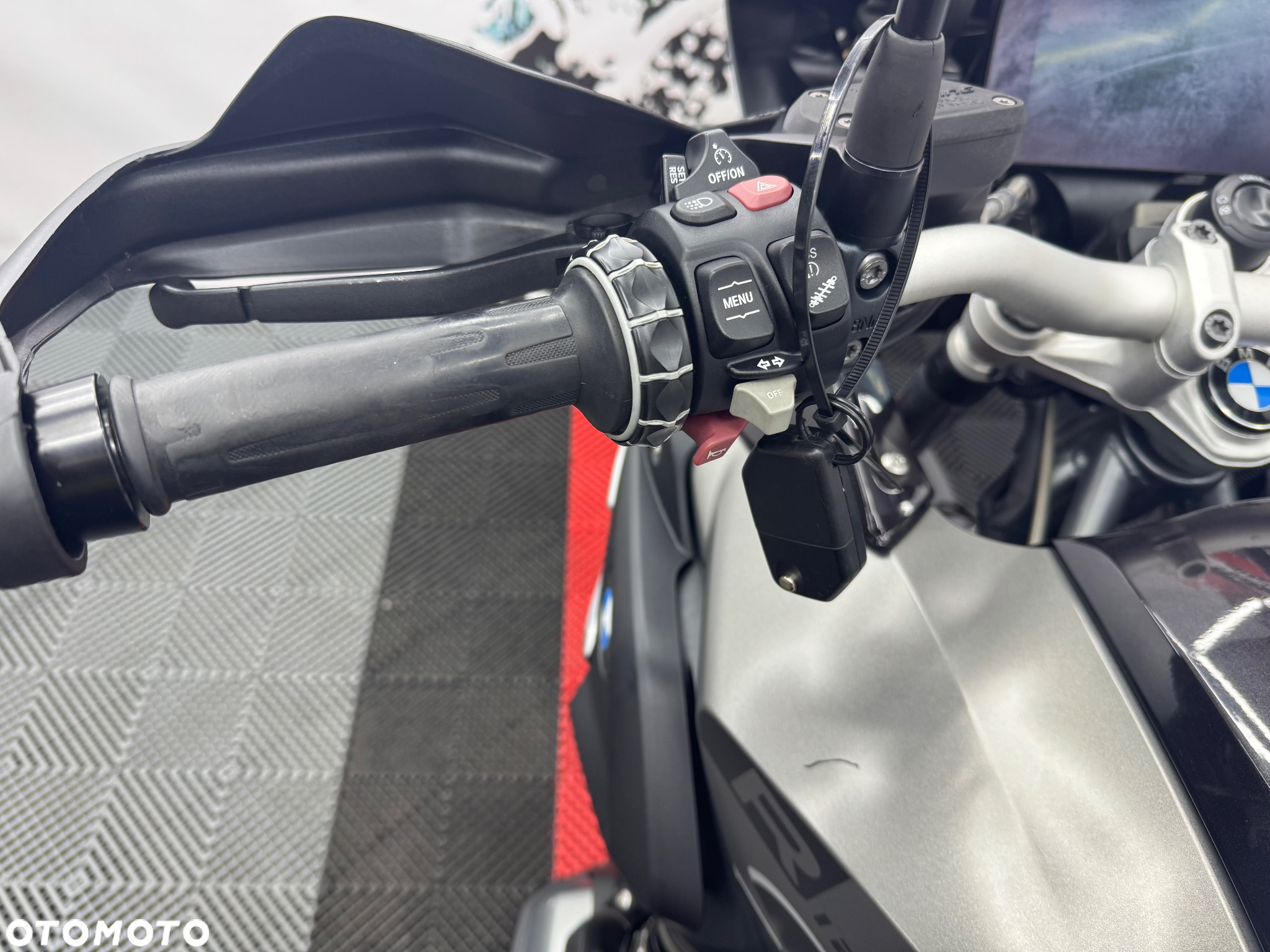 BMW R - 27