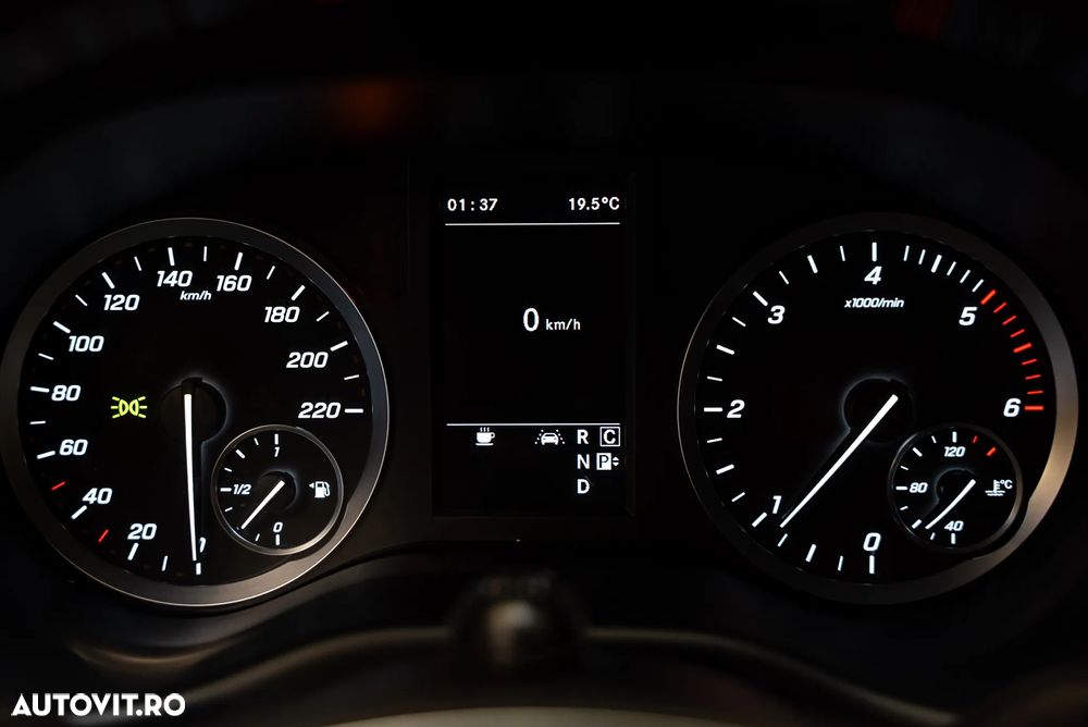 Mercedes-Benz V - 28