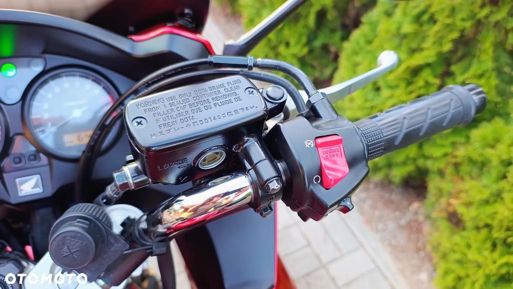 Honda CBF - 16