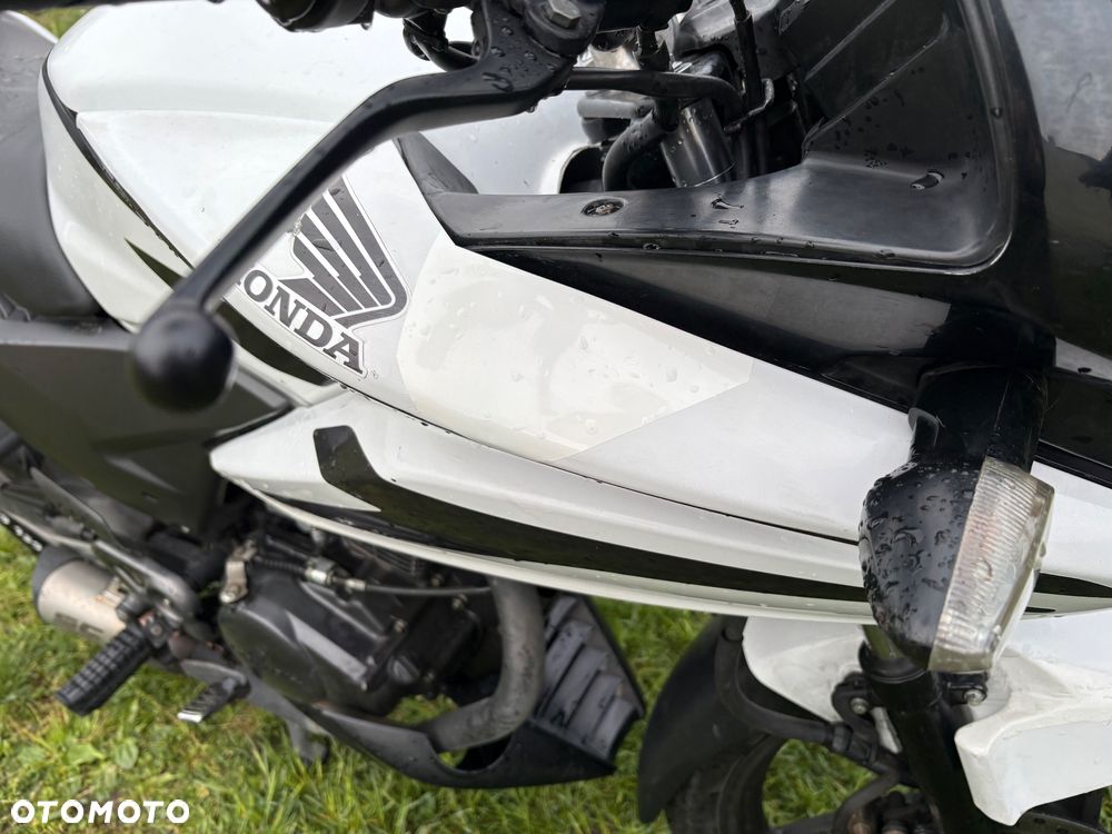 Honda CBF - 11