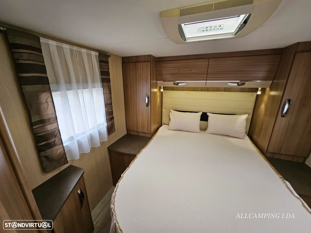 Pilote Aventura G740 CAMA CENTRAL/BASCULANTE - 32