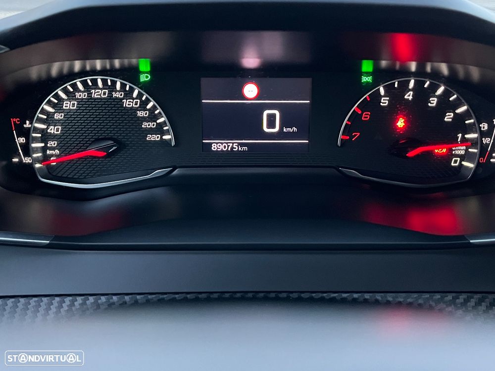 Peugeot 2008 PureTech 130 Allure - 18