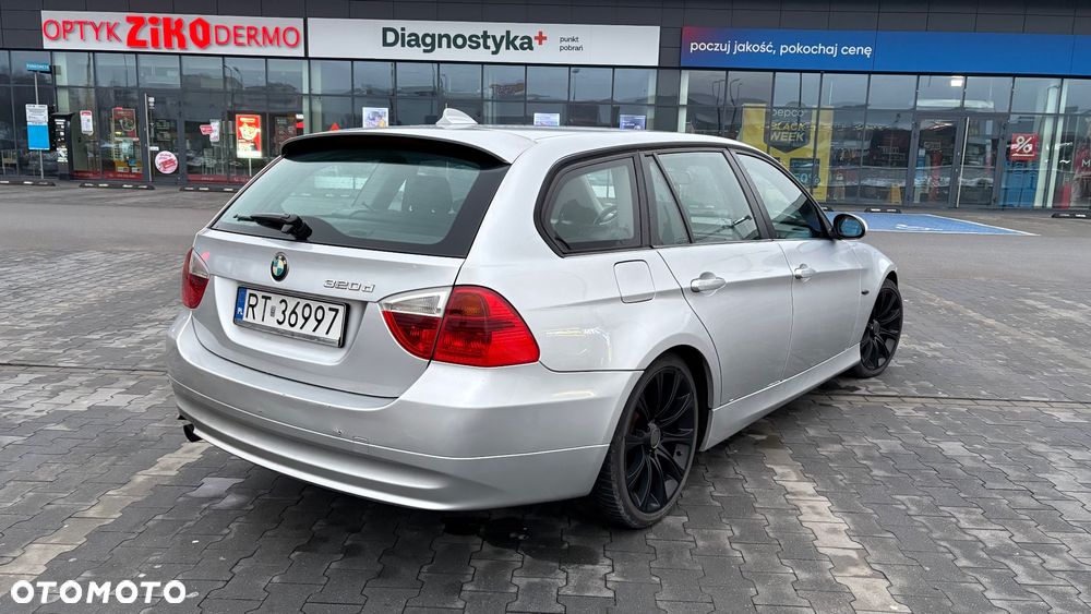 BMW Seria 3 320d DPF - 7