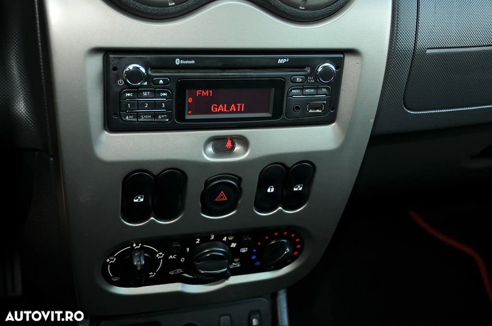 Dacia Duster 1.5 dCi 4x2 Prestige - 8