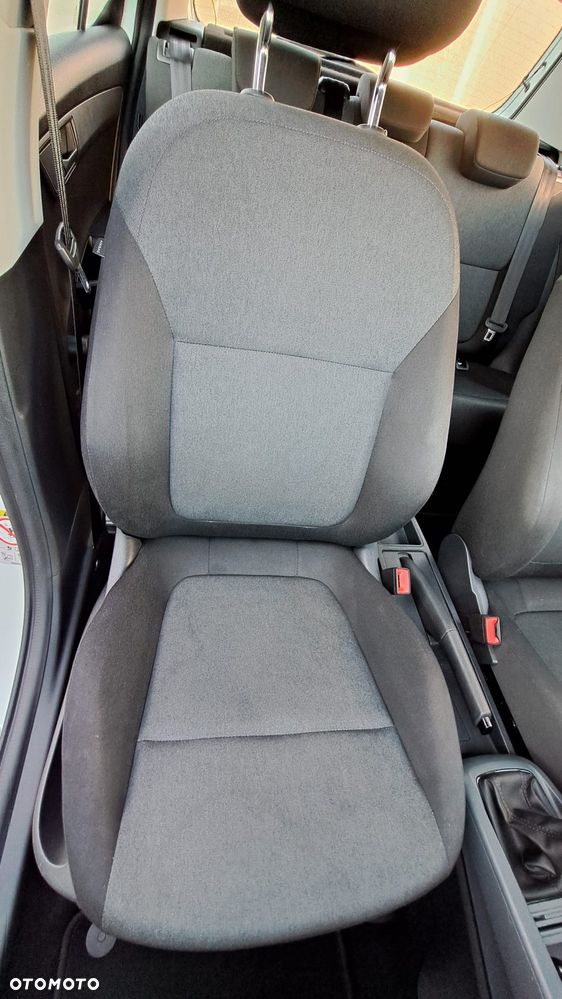 Skoda Fabia 1.0 MPI Cool Edition - 37
