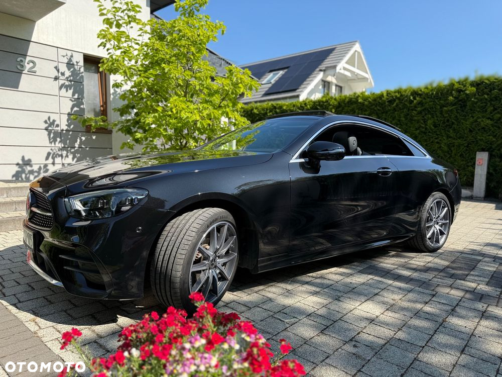 Mercedes-Benz Klasa E 220 d Coupe 4-Matic 9G-TRONIC - 20