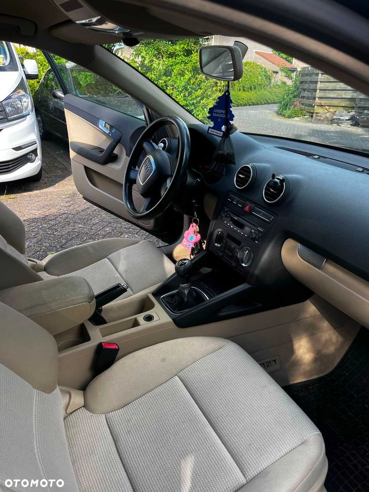 Audi A3 Sportback - 6