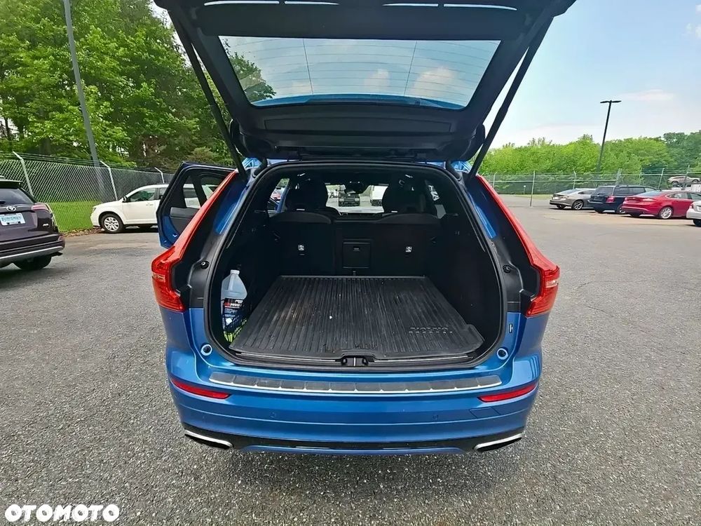 Volvo XC 60 T5 AWD Geartronic RDesign - 13