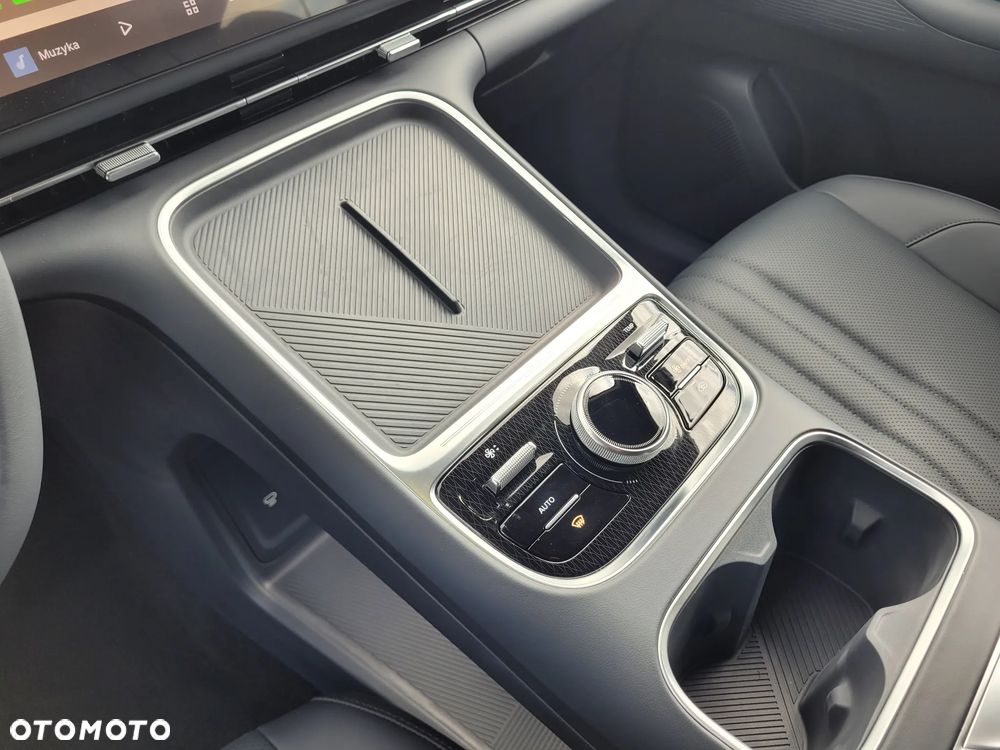 Geely Starray EM-i 1.5 PHEV Pro - 16