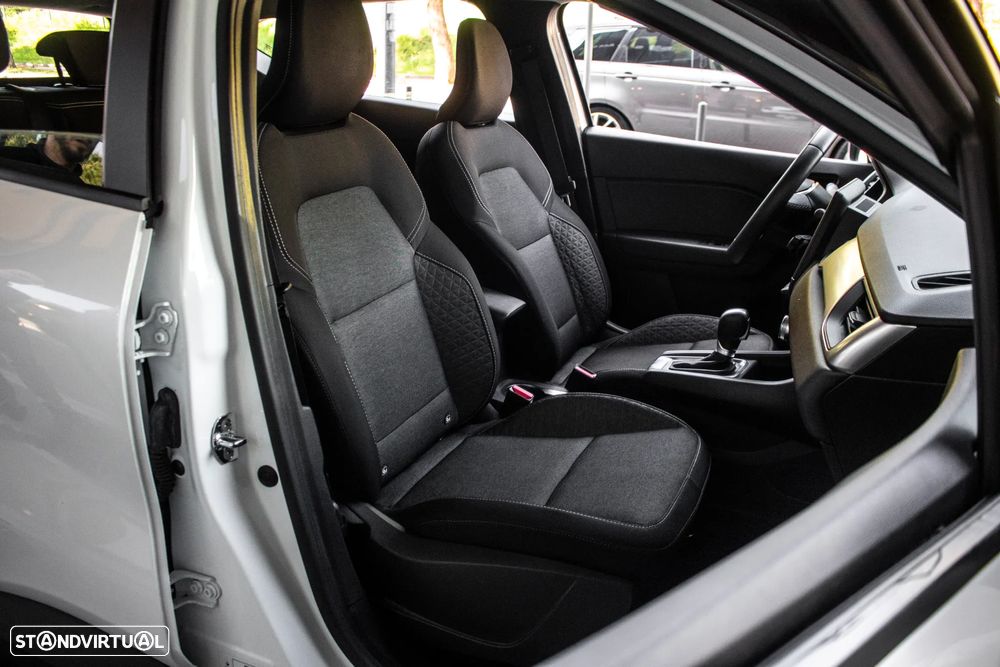 Renault Captur E-TECH 160 INTENS - 27