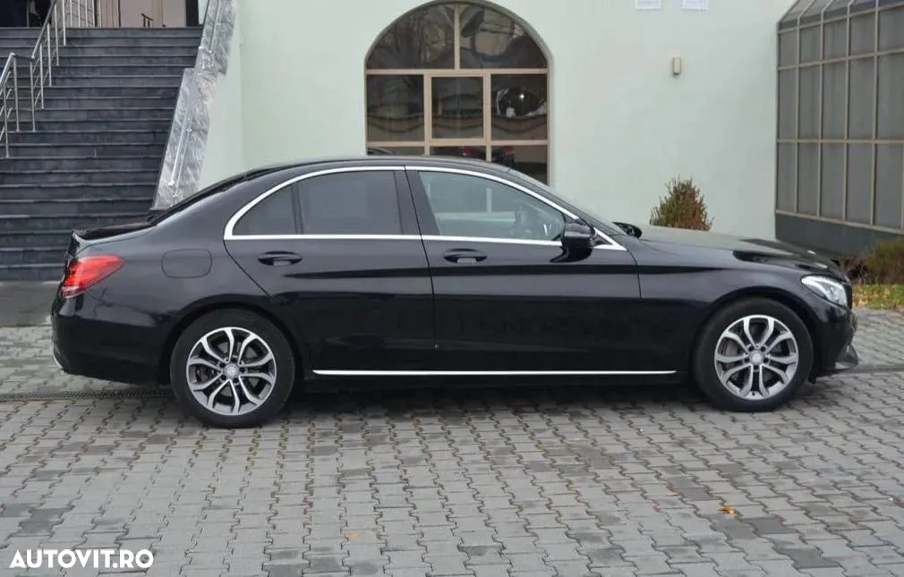 Mercedes-Benz C - 13