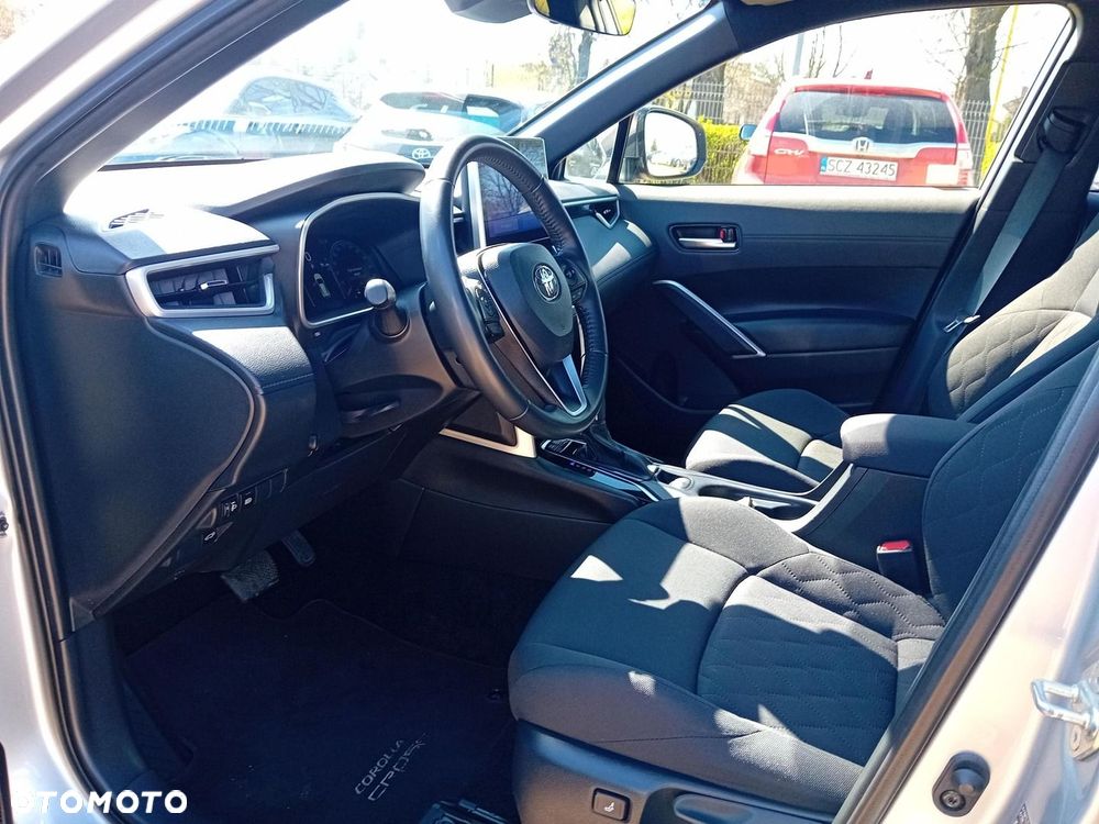 Toyota Corolla Cross 2.0 Hybrid Style AWD - 14