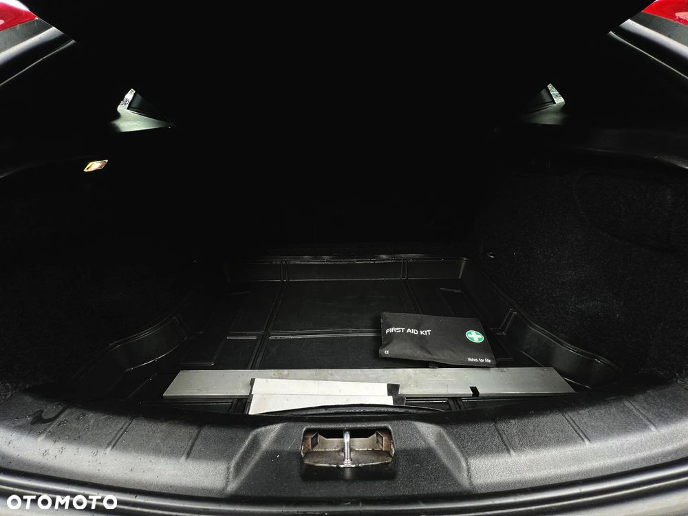 Volvo V40 Cross Country D2 Drive-E Base - 22