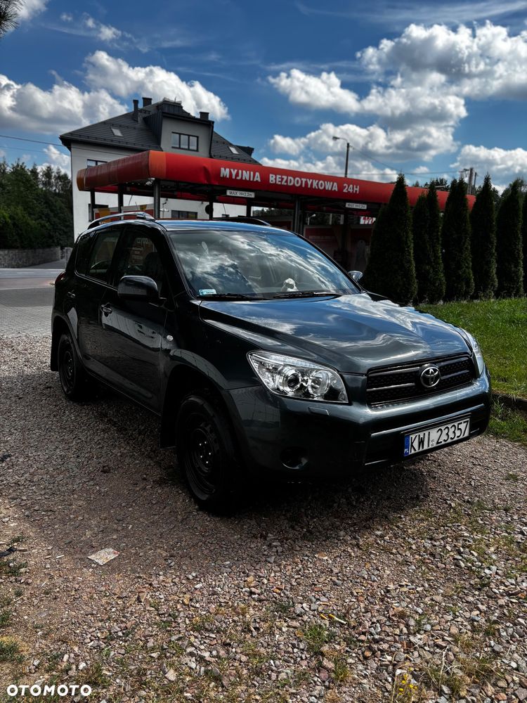 Toyota RAV4 2.2 D-4D Luna - 2