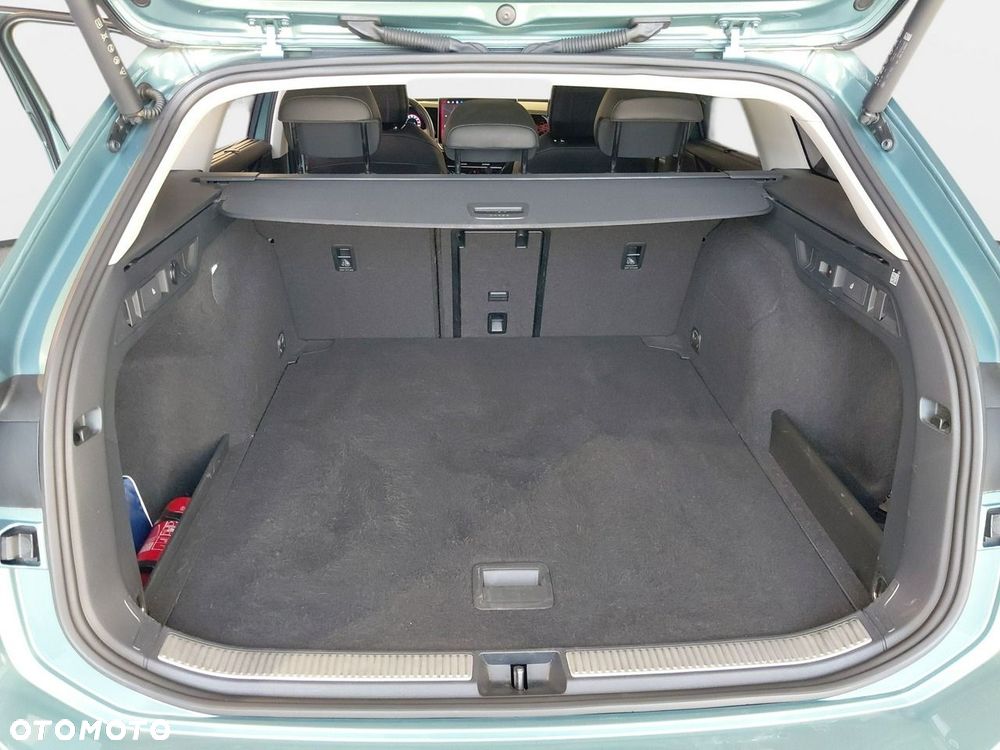 Volkswagen Passat Variant 1.5 TSI EVO Elegance DSG - 18