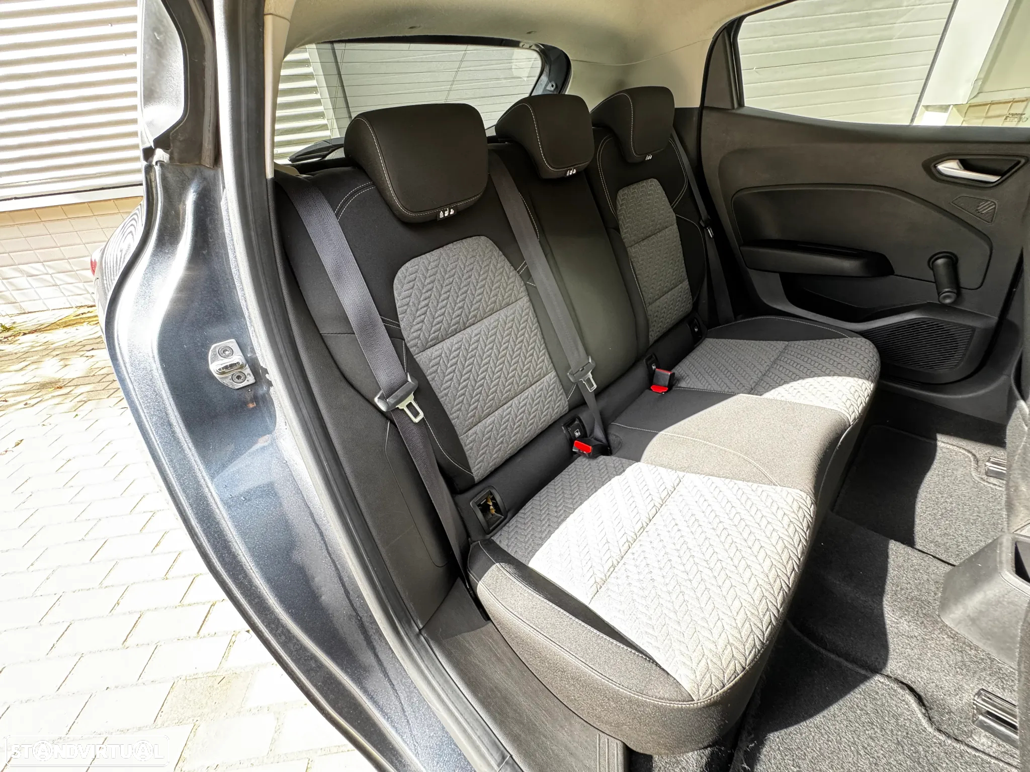 Renault Clio 1.0 TCe Limited - 30