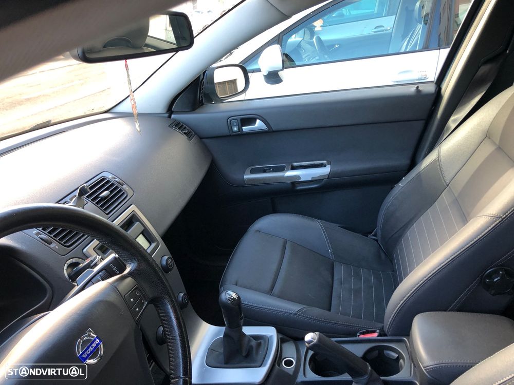 Volvo V50 2.0 D Nível 2 - 6