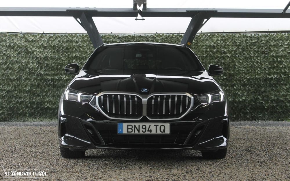 BMW 530 e Pack Desportivo M - 9