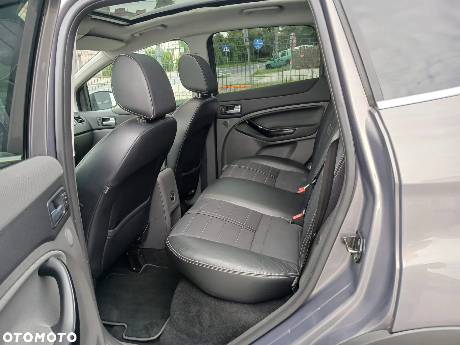 Ford Kuga 2.0 TDCi 4WD Titanium - 34