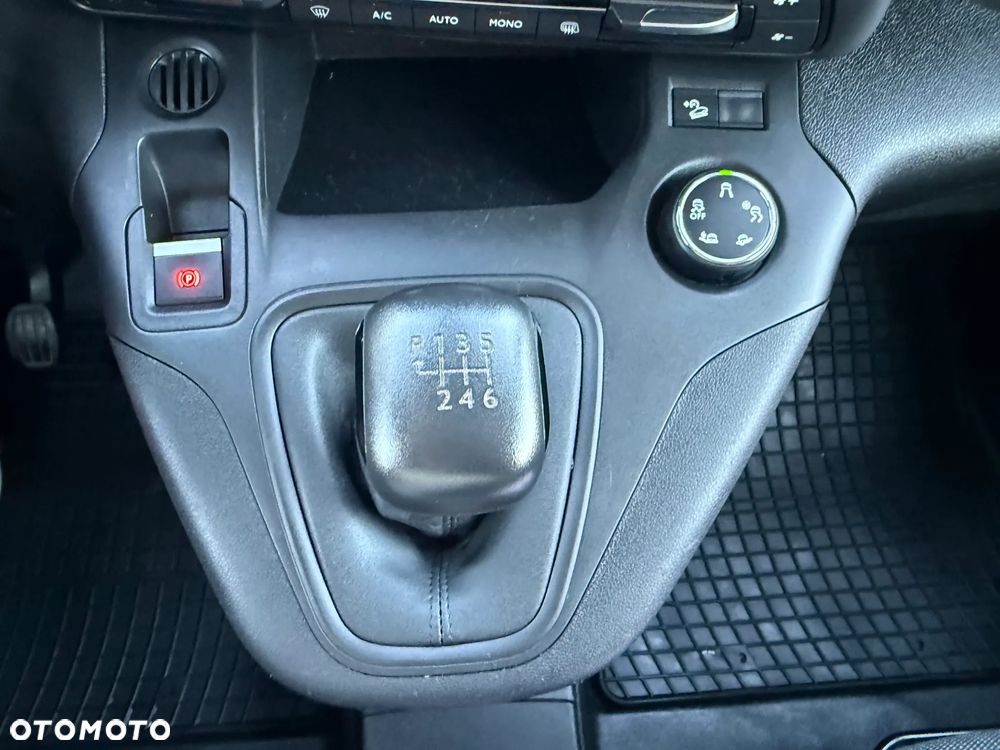 Volkswagen Tiguan Allspace 2.0 TDI 4Mot Elegance DSG - 8