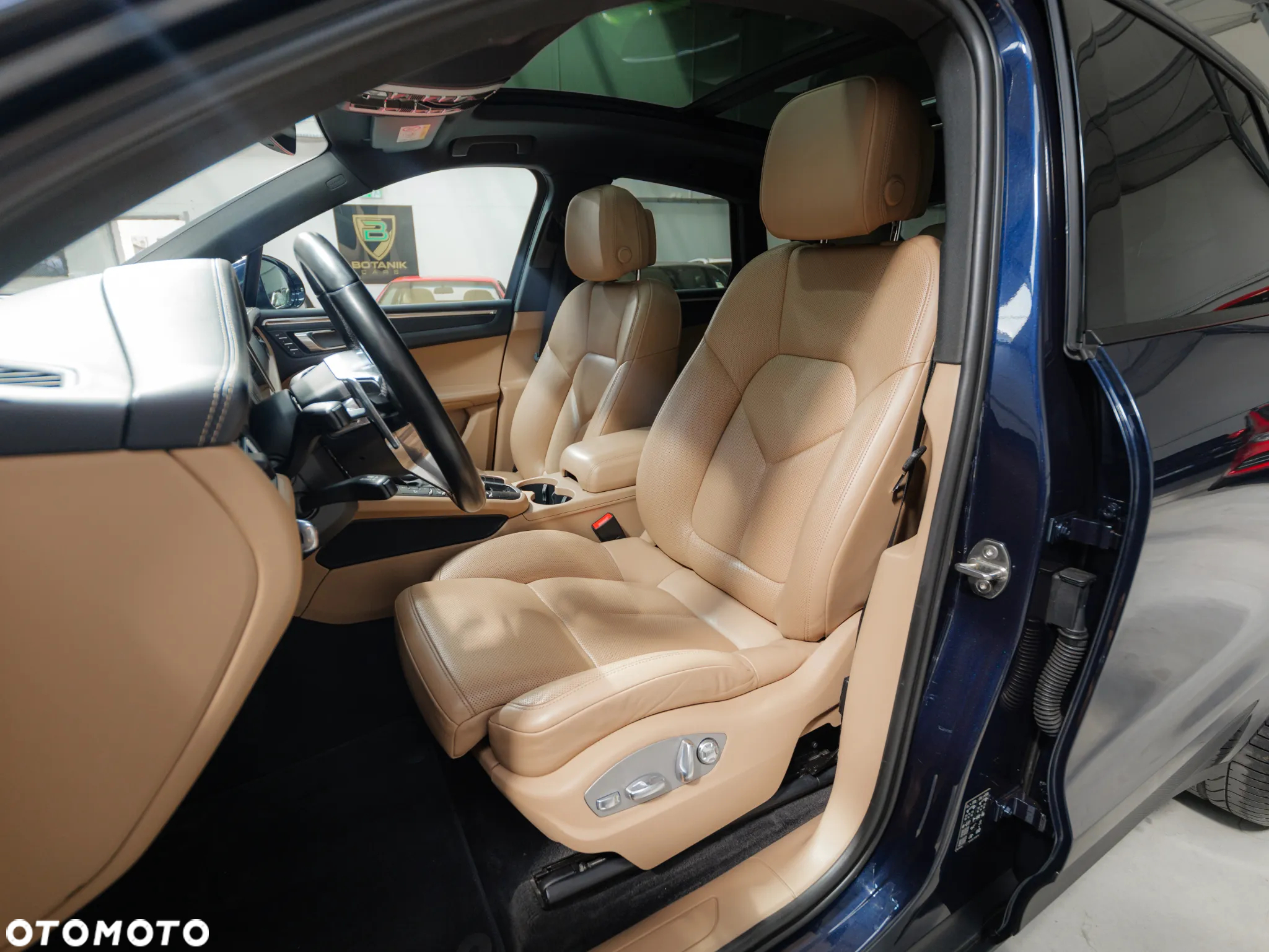 Porsche Macan Standard - 17