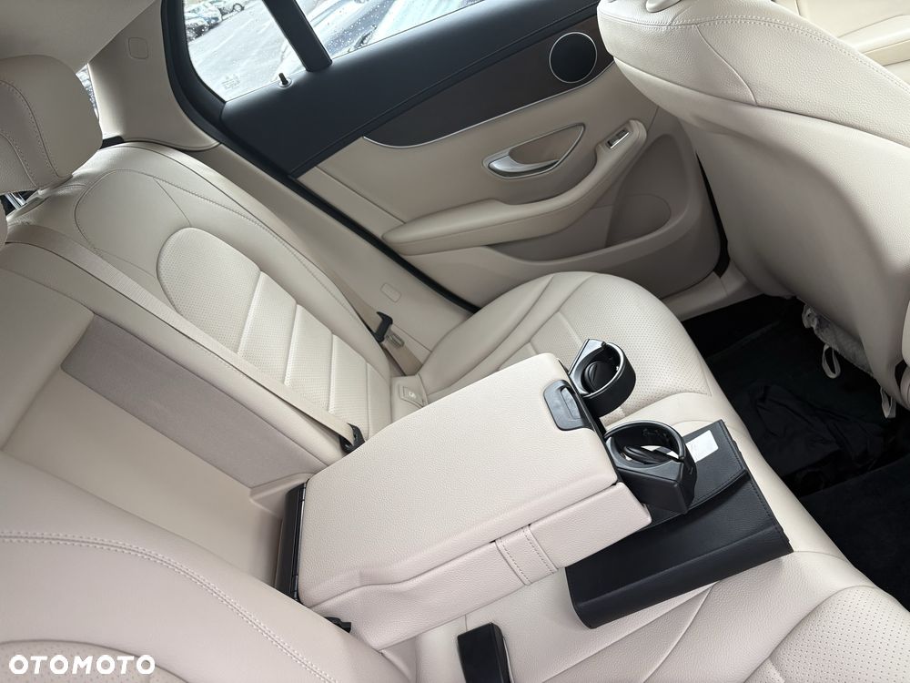 Mercedes-Benz GLC - 3