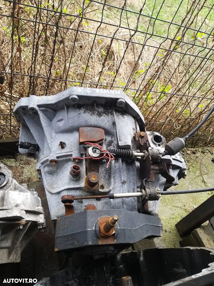 Cutie De Viteze pentru Renault Master 2.5 cu 6 trepte din 2005 - 1