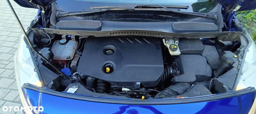 Ford CONNEC - 31