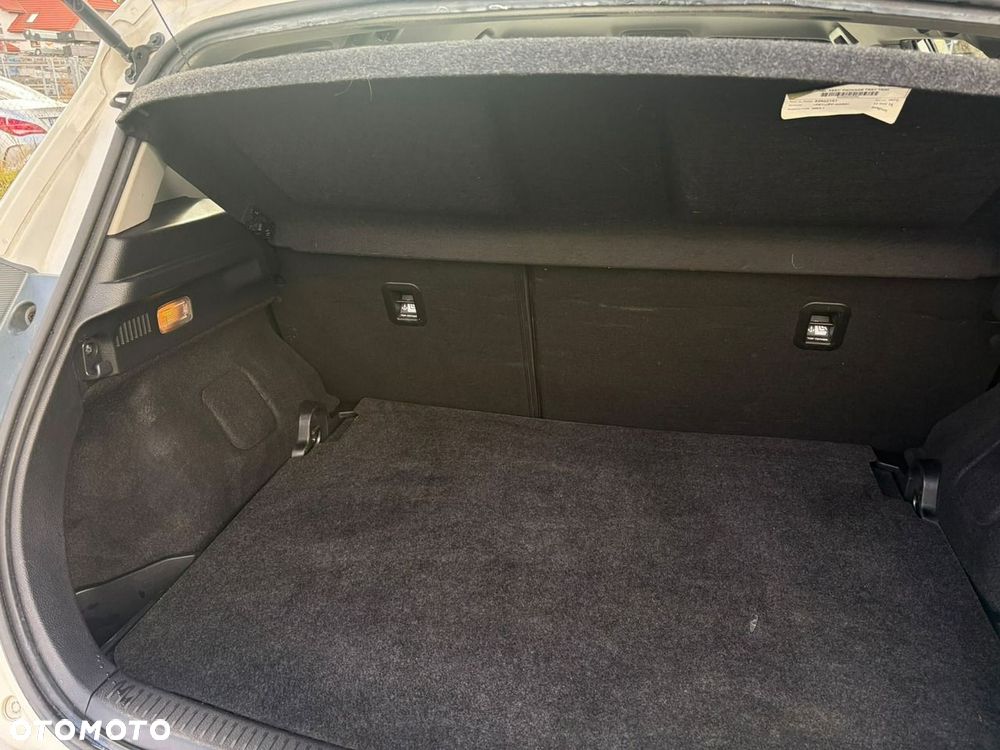 Toyota Auris - 20