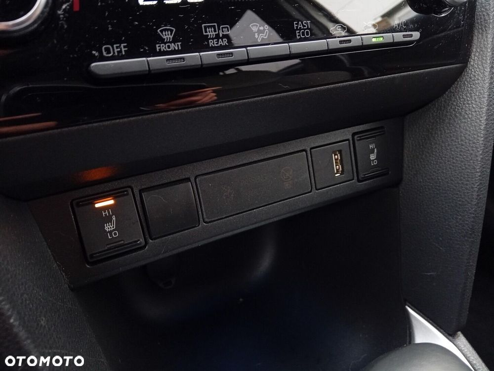 Toyota Yaris Cross - 17