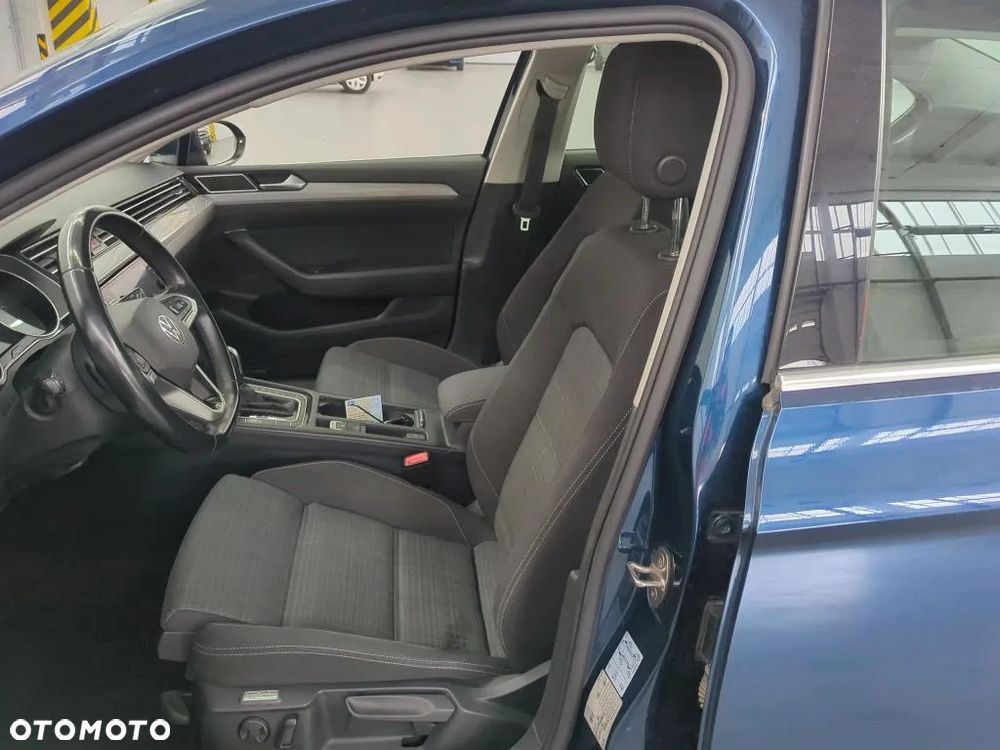 Volkswagen Passat 2.0 TDI EVO Business DSG - 6