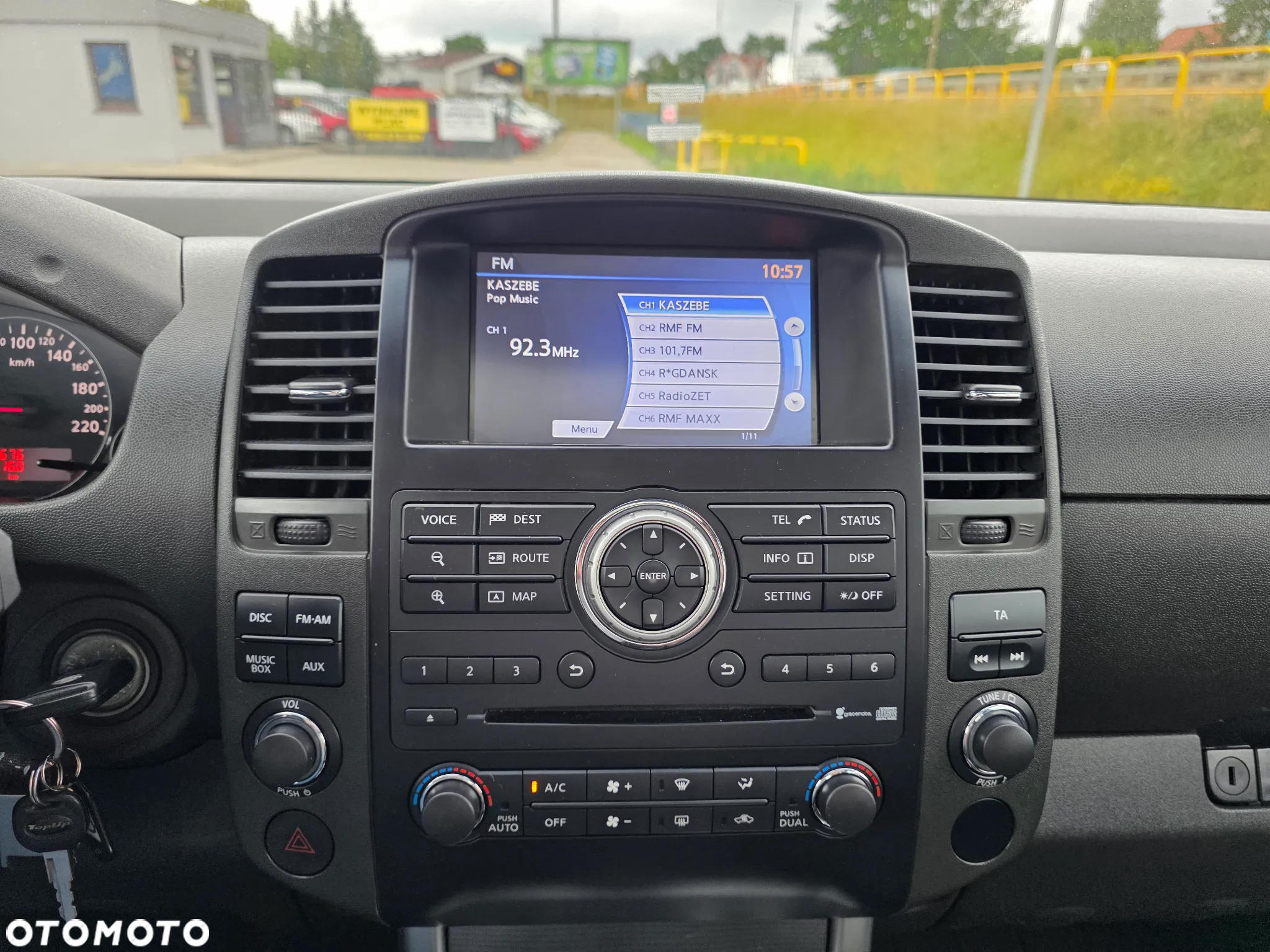 Nissan Navara 3.0 D V6 Platinum - 15