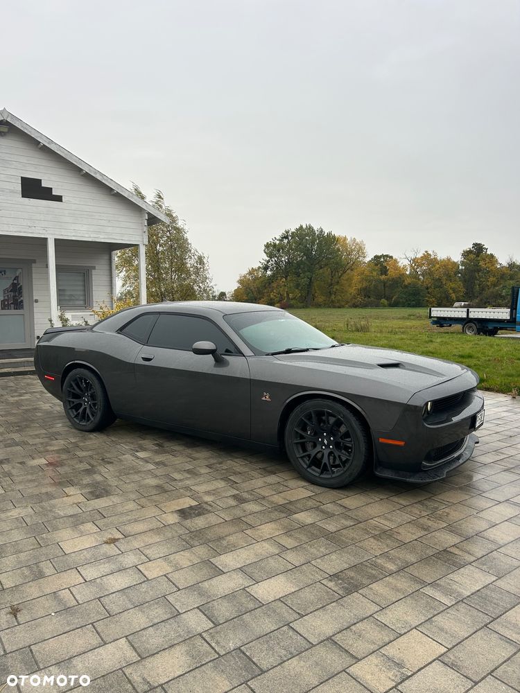 Dodge Challenger 6.4 Scat Pack - 8