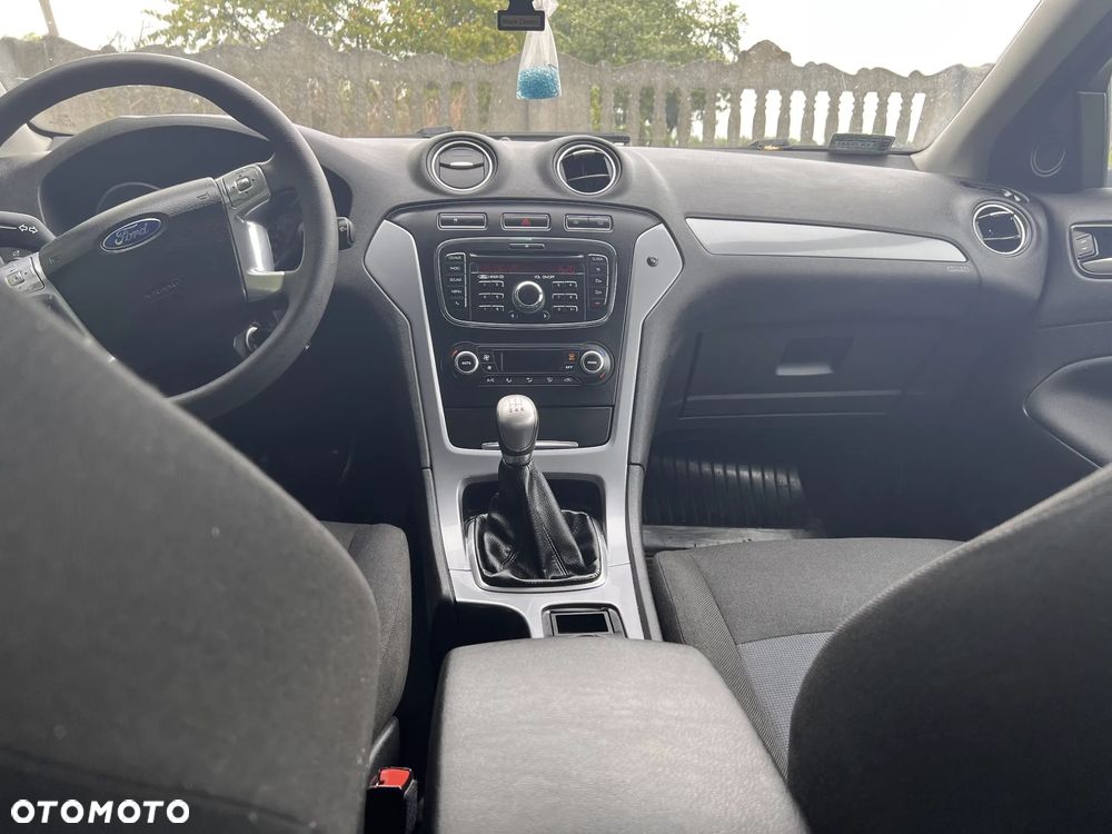 Ford Mondeo 1.6 Ambiente - 6