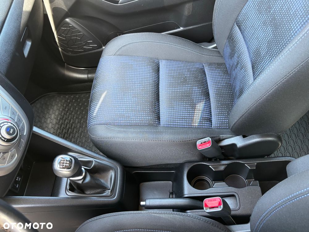 Hyundai ix20 1.4 blue - 18