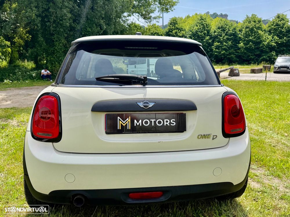 MINI 3 Portas Cooper D - 38